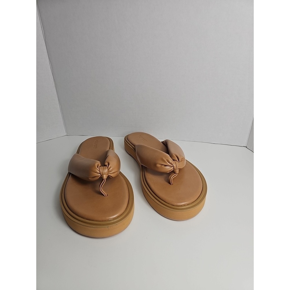 Old Navy Women's 9 Sandals  Slide Flat‎ Thong Brown Tan Faux Leather